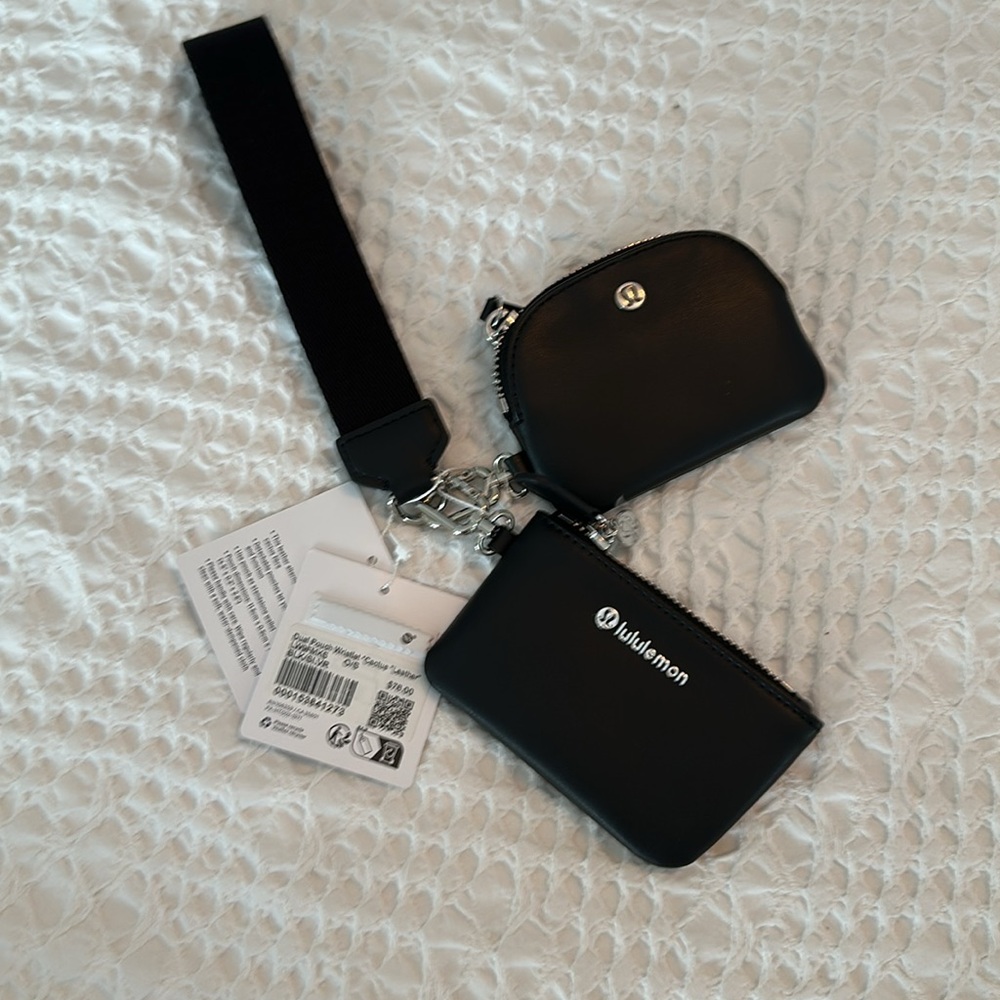 NWT Lululemon Dual Pouch Wristlet *Leather Alternative
Black / Silver - Picture 9 of 9